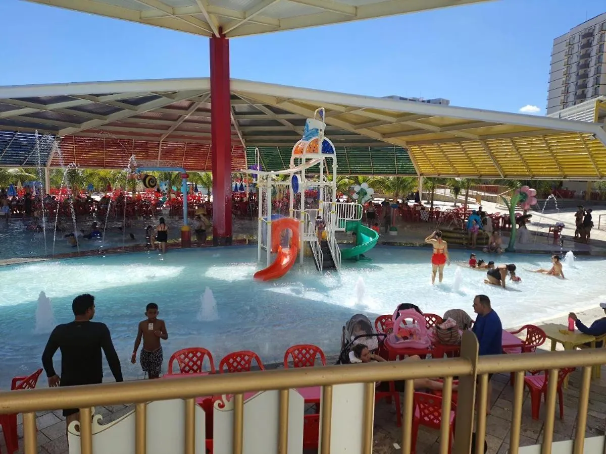 Apartmanhotel Spazzio Diroma - Acqua Park Caldas Novas